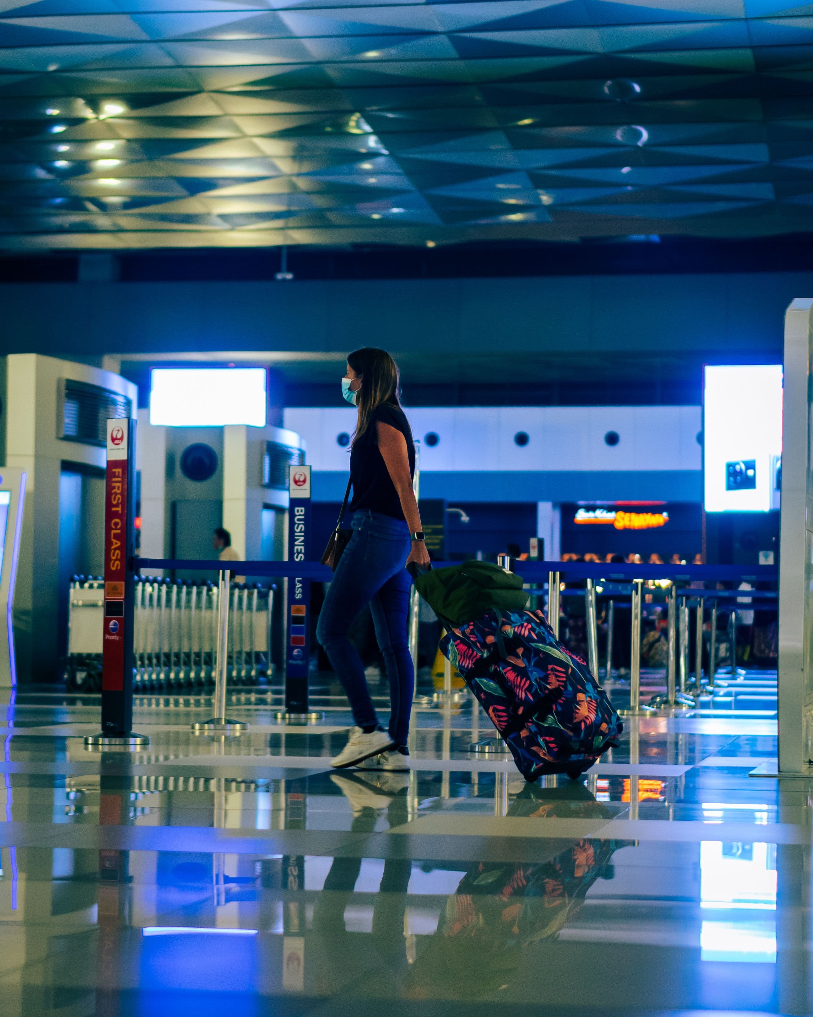 Best Credit Card for Domestic Travel in India 2026 — Flights, Hotels & Lounge Access
